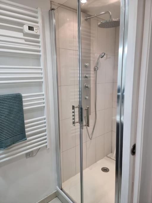 Nalan Orrygeois, Spa, Sauna, Proche Asterix Exteriér fotografie